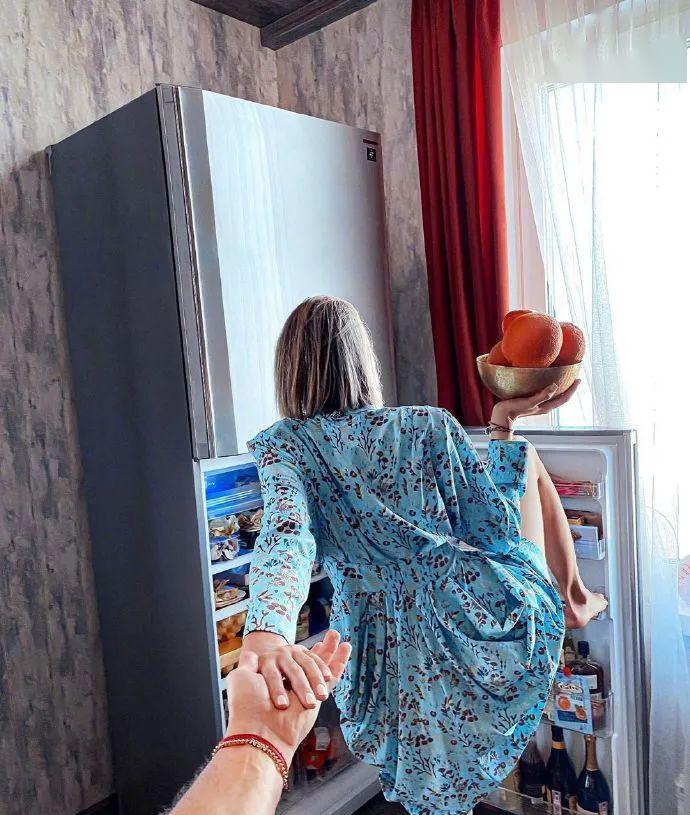 花式防疫来袭！忍住别笑：印度警察COS成新冠病