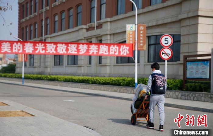 山东烟台：高三学子返校复学