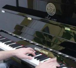 钢琴曲谱朗读_钢琴简单曲谱(2)