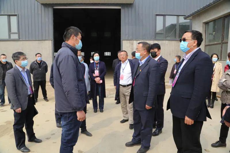铁西区人大常委会主任会议组成人员视察西部三镇乡村规划发展情况