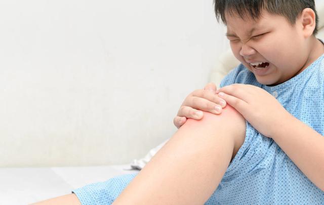 #身高#同学身高让儿子扎心,网友:说好一起长大仨月没见的同学来做客
