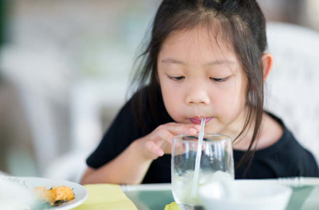 [垃圾]这3种食物也要少吃，比辣条还垃圾！孩子脾虚不长个孩子再馋