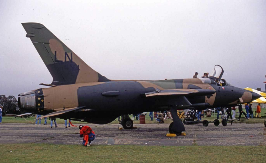 美国空军的f-105"雷公"战机,美国第一款超音速轰炸机