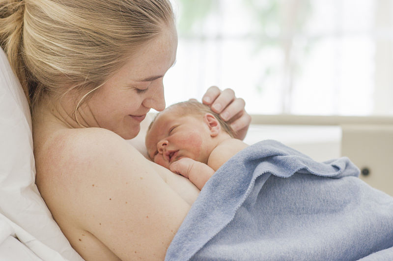 7个月宝宝身高体重未达标准，医生却建议断了夜奶，原因何在？