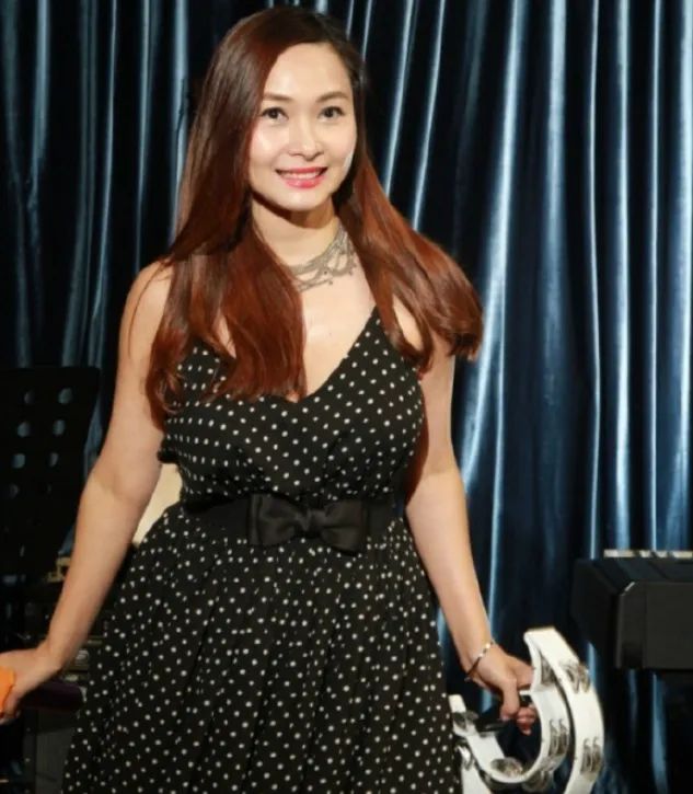 香港艳星被封公主，今离婚只要1元赡养费，还净