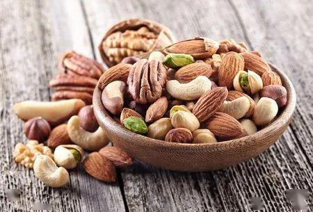 孩子:都具有这些特点,你为孩子选对了嘛?真正适合给孩子吃的零食