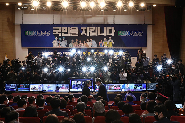 韓國國會選舉文在寅大獲全勝，33年來首個「超級執政黨」 國際 第1張