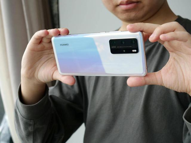 2020手机屏幕ppi排名_三星联合斯坦福展示最强OLED屏幕:达到10000PPI