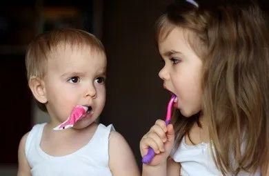 中国宝宝“虫牙率”已高达七成！关于护牙，很多家长有这几个误区