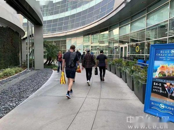 我们生活在怎样开云体育 开云平台的全球数字文化时代？(图4)