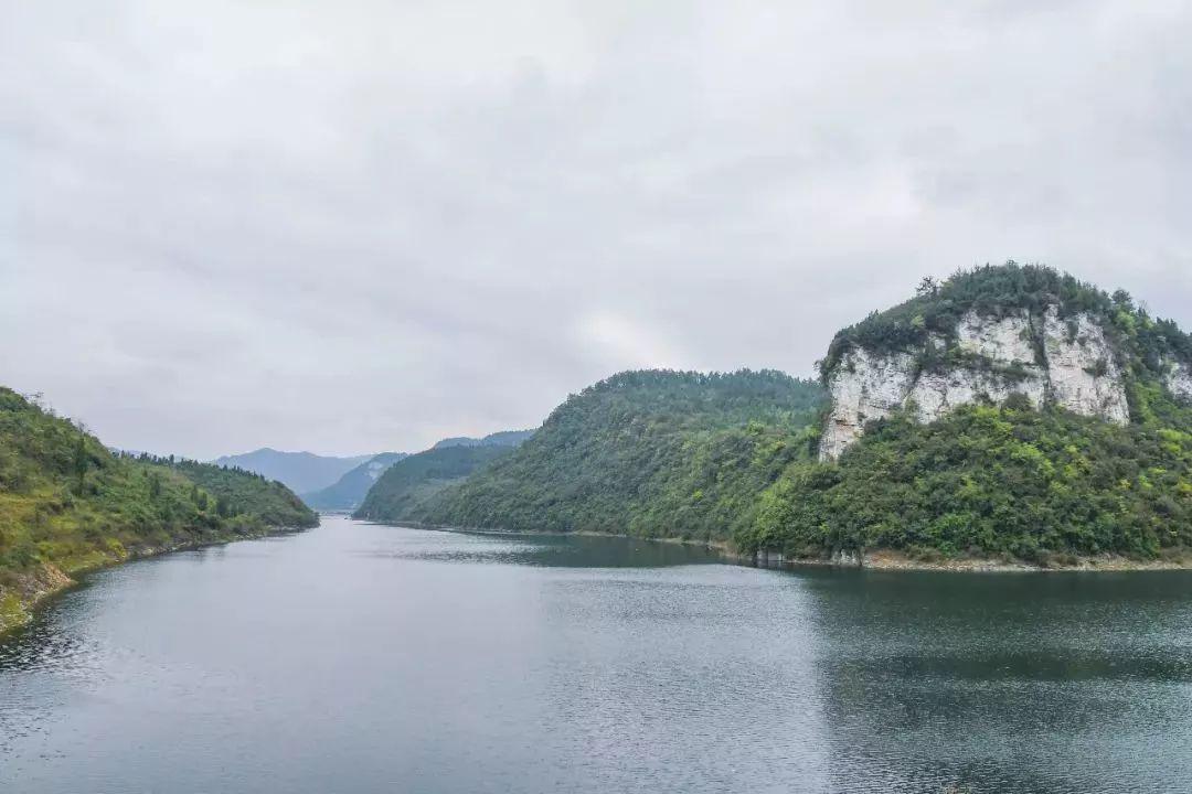 tips 坐标:播州区三合镇偏岩河 行车路线 播州城区—西大街—播南