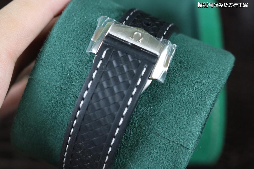 腕表界新贵诞生，欧米茄海马150系列“绿海马”腕表测评