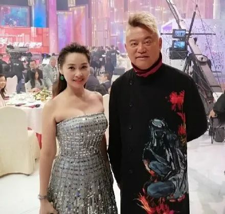香港艳星被封公主，今离婚只要1元赡养费，还净