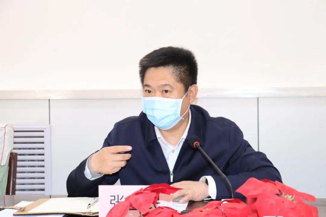 张士民主持召开中小企业家座谈会