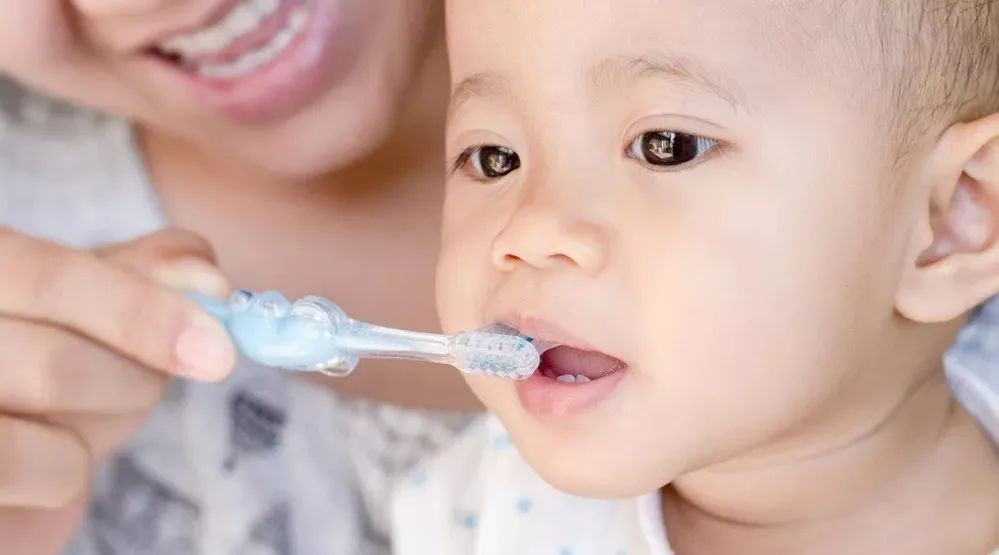 中国宝宝“虫牙率”已高达七成！关于护牙，很多家长有这几个误区