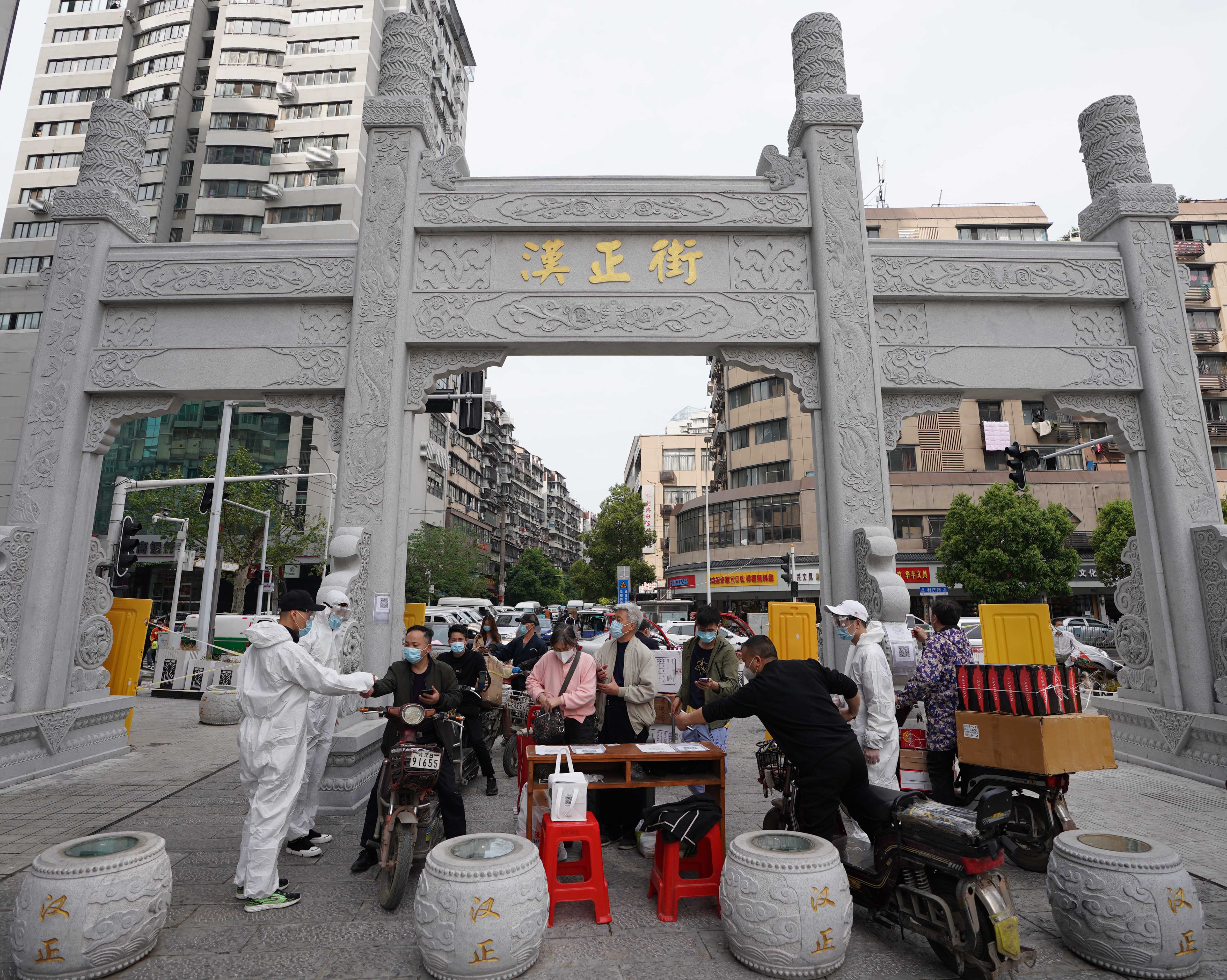 汉正街品牌服饰批发广场营业时间(汉正街路线地址和批发流程） - 拼客号