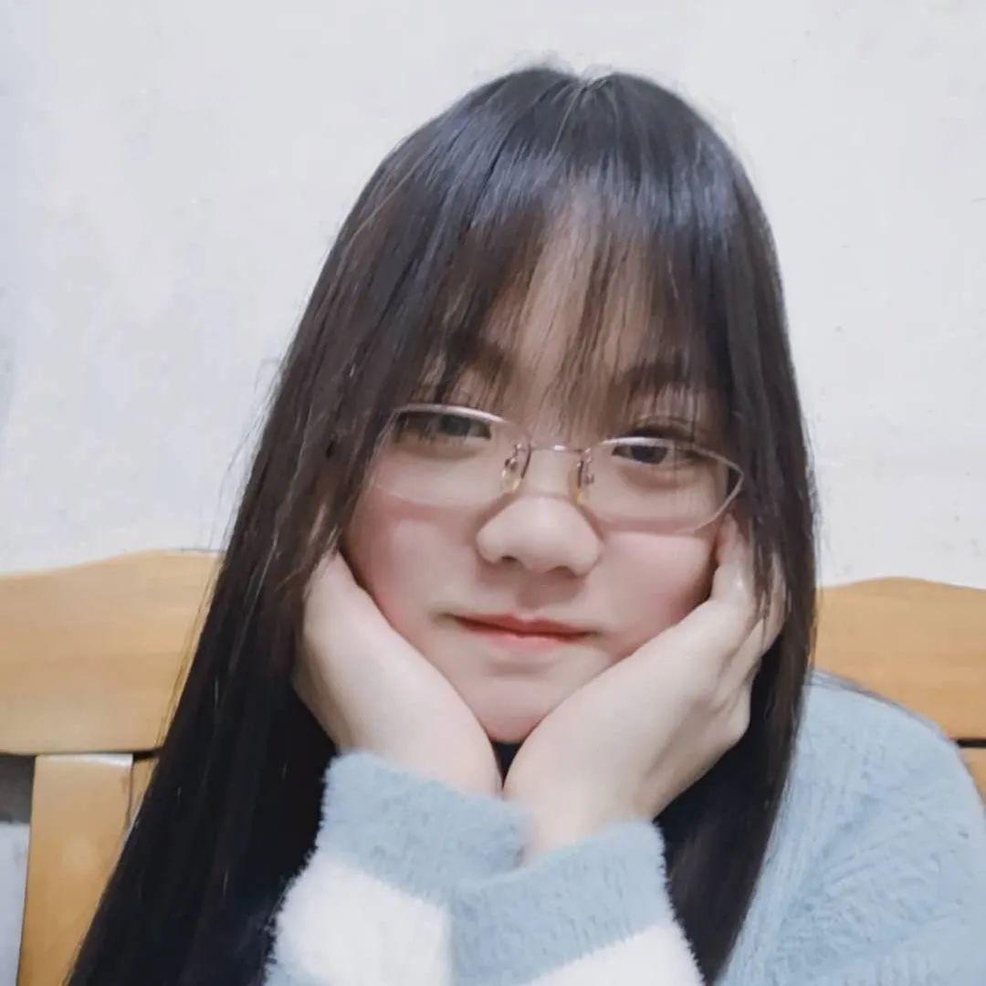 大家好!我是来自19商英2班的刘苗.
