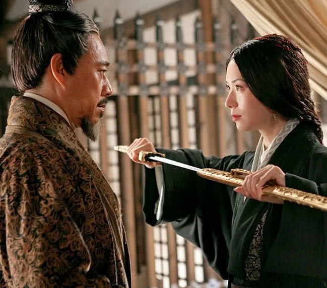 63岁张丰毅近照，隐瞒10年的二婚妻子，是大伙熟