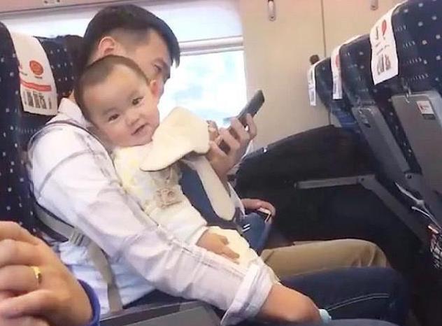 几个月的婴儿可以坐高铁吗 06d6f85ebb0f4712a82cd69d223a759c.jpeg
