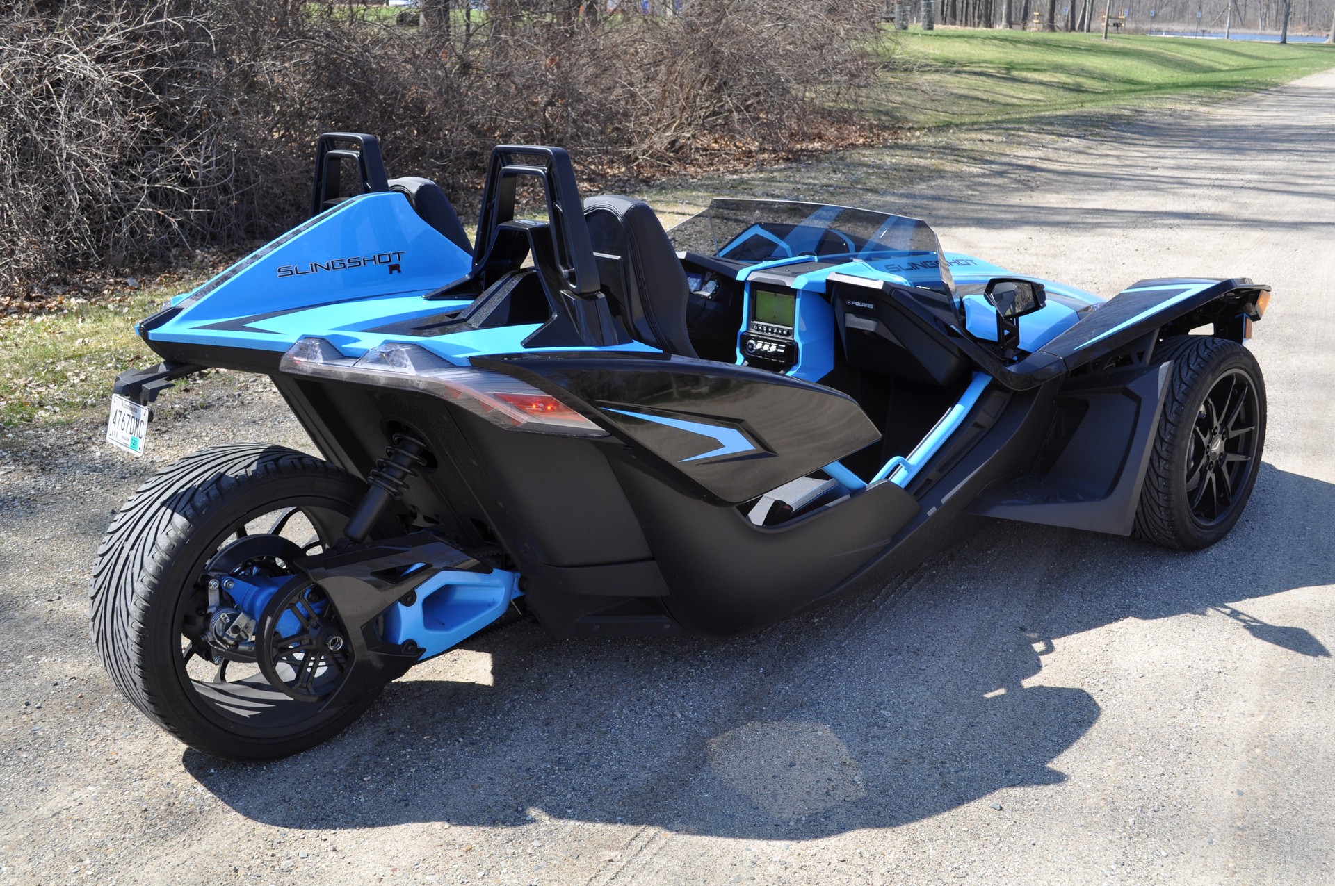 极为拉风的2020款polaris slingshot三轮跑车