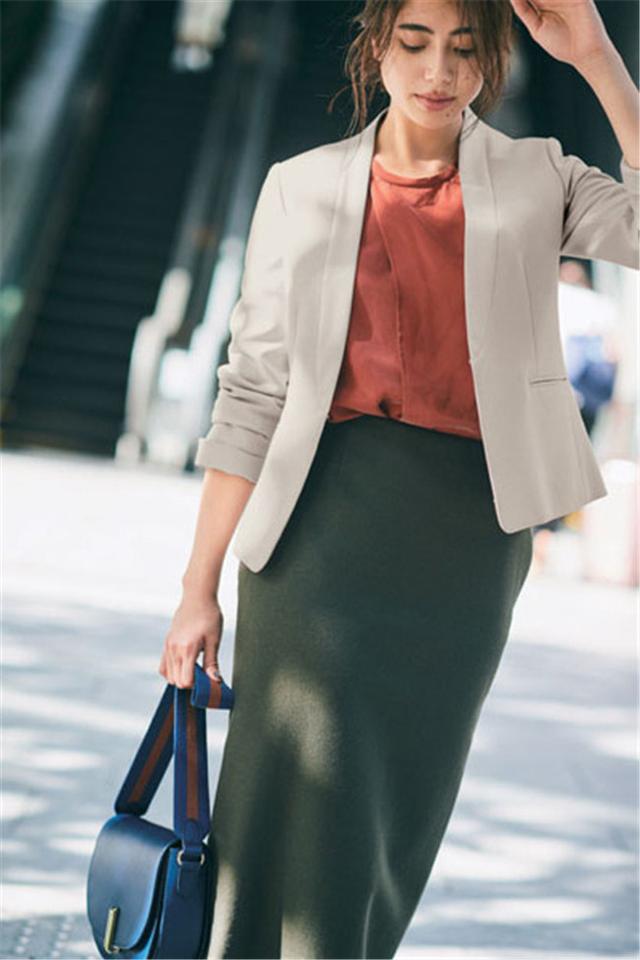 绿配棕色 2807c66dcaed40b4aa55e023a947df71.jpeg