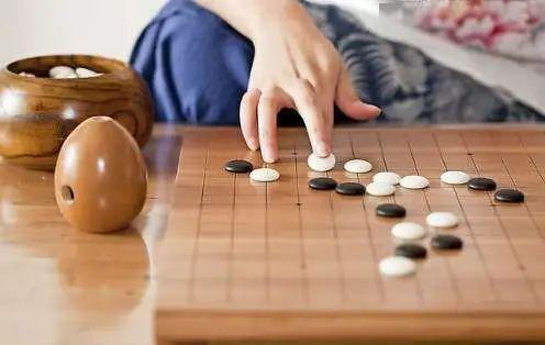 小孩要不要报围棋 2c5b0a83fdfa41e9bd013a715a12314c.jpeg