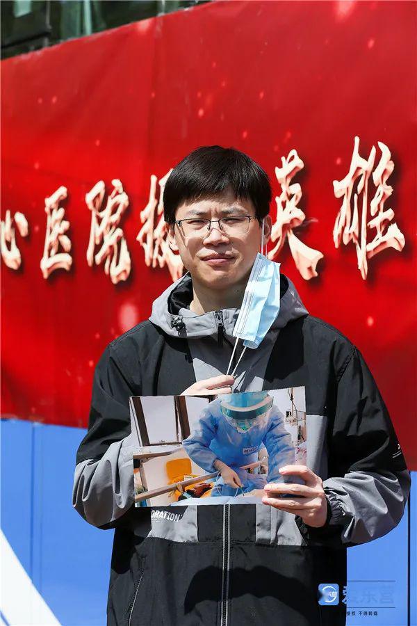 胜利油田中心医院重症医学科副主任医师胡国鑫6969扶危渡厄,无怨