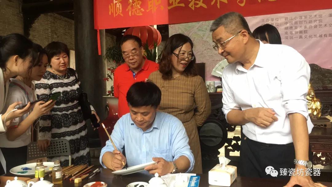 梅花大王徐国明:瓷臻追源,苦寒造梅香_陶瓷