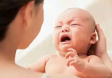 「反射」宝宝睡觉不安分?不安分才正常