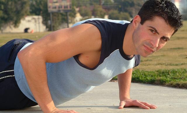 为什么有些人可以一直做俯卧撑 60fb9a6ed07647f89702c99c78f8fb63.jpeg