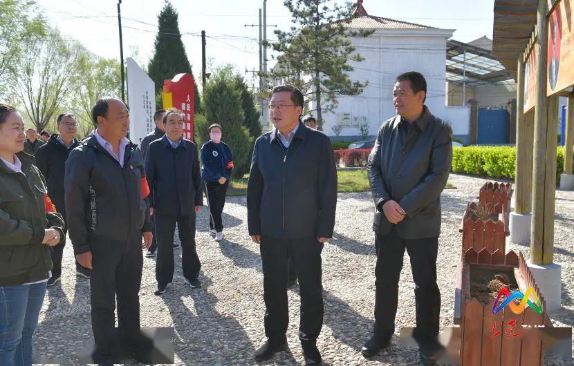 4月15日,16日,区领导张驰,张东文,王燕,李维山,侯立峰,秦国锁及区法院