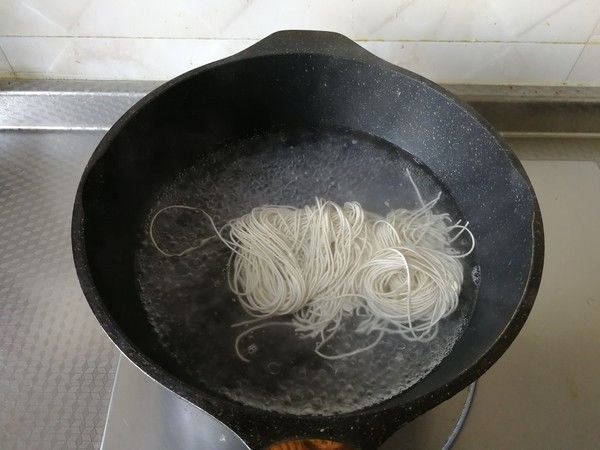 婴儿什么时候加面条 76416b7ff06d4a029d890e6c3d14e643.jpeg