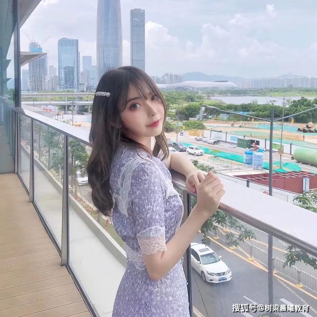 「伊澜」分享：曾想以辉煌成绩进名校，但高考很现实她是南外高中优秀校友