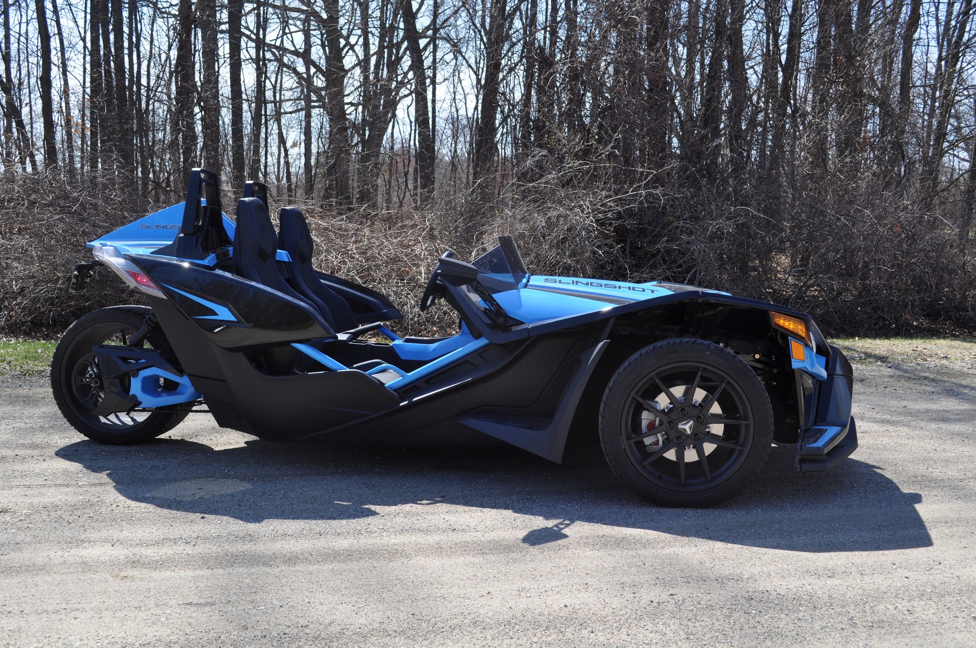 tt和马自达mx-5更为拉风的2020款北极星polaris slingshot三轮跑车