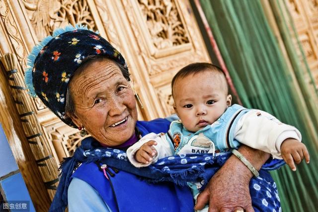 婆婆媳妇小姑电视剧第9集 99561f785a0a401c9dfe42a8f973d66e.jpeg