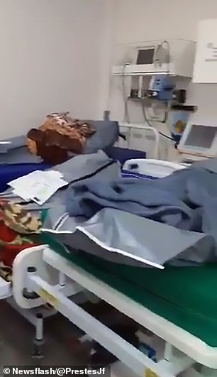 恐怖！英媒曝巴西醫院內部視訊：正接受治療的新冠肺炎病人身旁，躺好康具屍體 國際 第3張