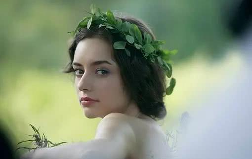 如何成为一个好女人视频课 bec337c08aa747bc8368e9a071bd32ea.jpeg