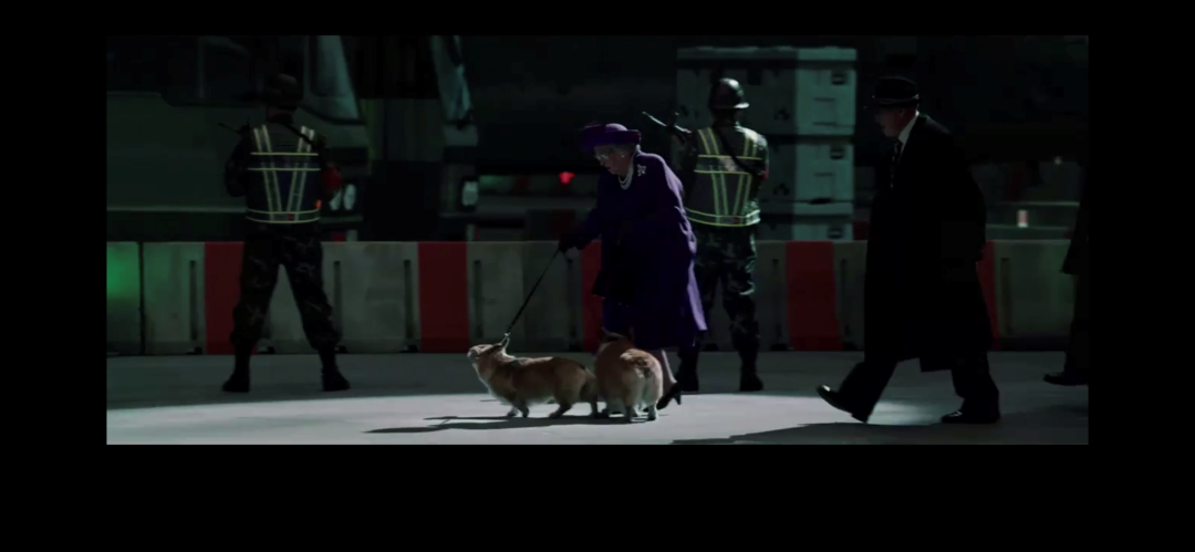 盖茨夫妇一直屯粮,外国富豪“末日堡垒”,无法想象