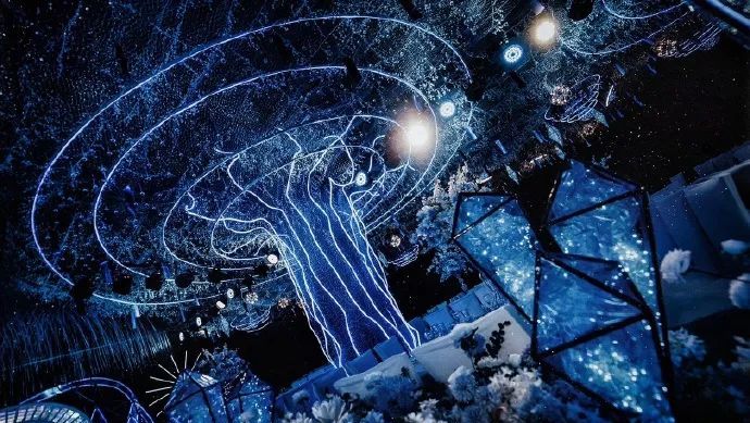 星河灿烂,再一次沉溺在深蓝色的宇宙里,梦幻浪漫的星空婚礼