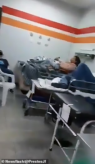 恐怖！英媒曝巴西醫院內部視訊：正接受治療的新冠肺炎病人身旁，躺好康具屍體 國際 第2張