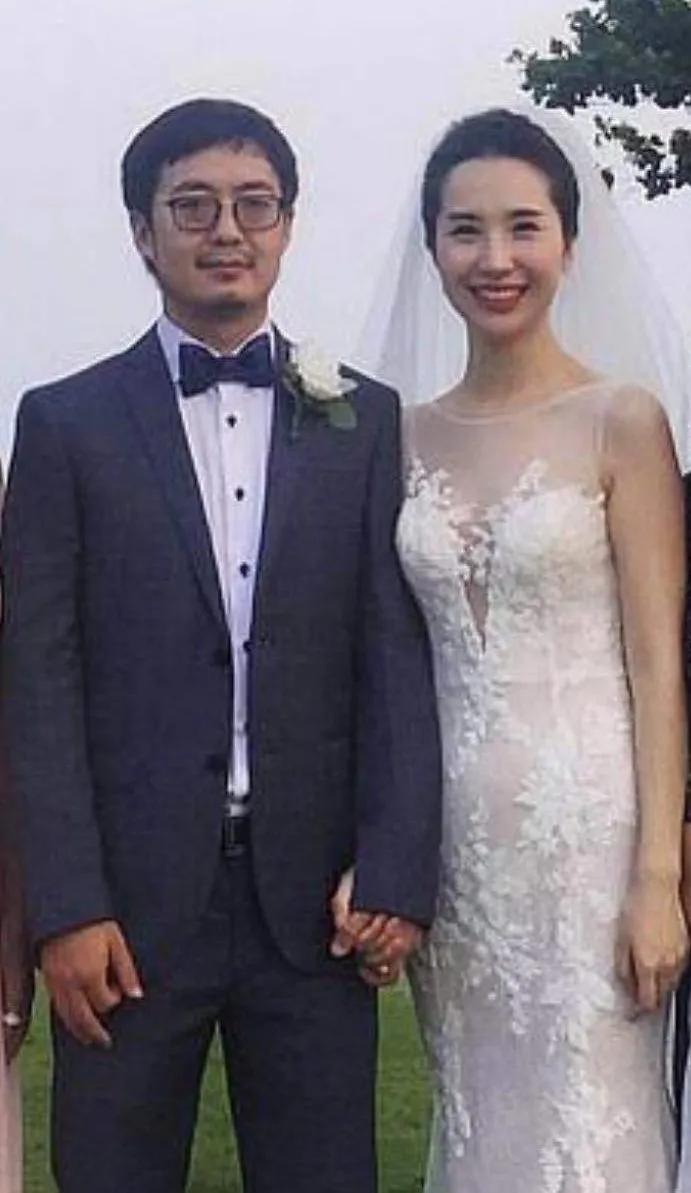 摩皱老总结婚_结婚图片卡通