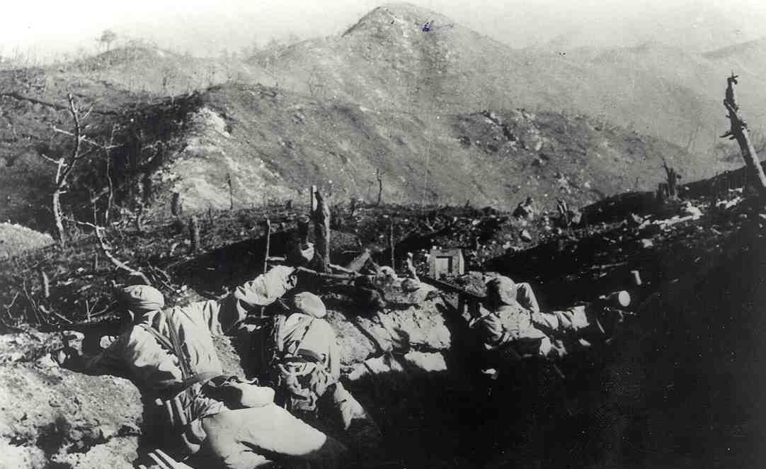 原创央六再播电影《上甘岭》,这八大电影瞬间成为经典与时代记忆