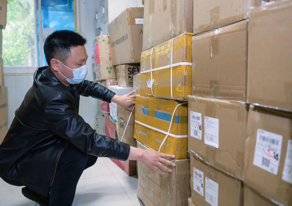 抗疫安全人口_抗疫安全手抄报(3)