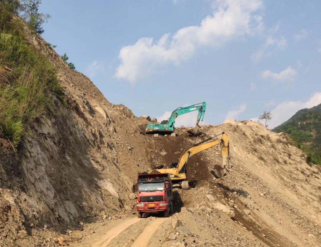 缙云县金谷至方溪道路工程一周动态_高边坡