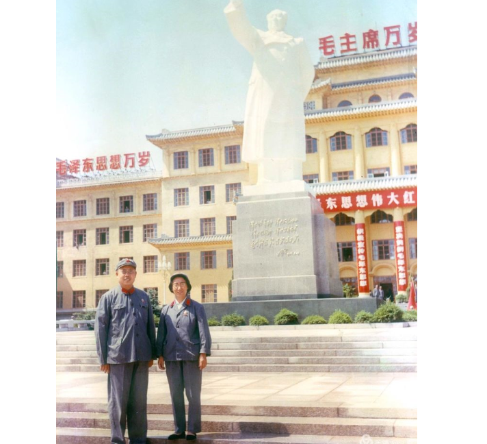 工作|开国中将李作鹏出事后，女婿到军区农场养猪种地，后靠经商买别墅