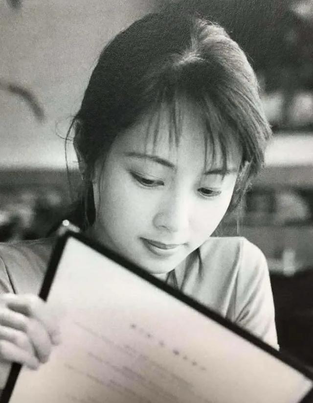 原创坂井泉水:一生只亮相7次,39岁患癌,却因跌倒去世,年仅40岁