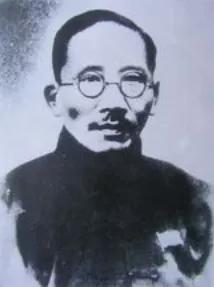 消息资讯|洪桥教育：一个学校的校长不能上课，配吗？