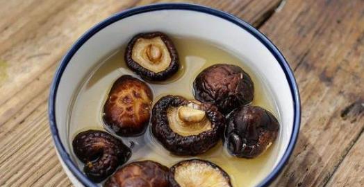 怎样快速泡香菇 6ecb9631a1cf4219b18327366466c663.jpeg