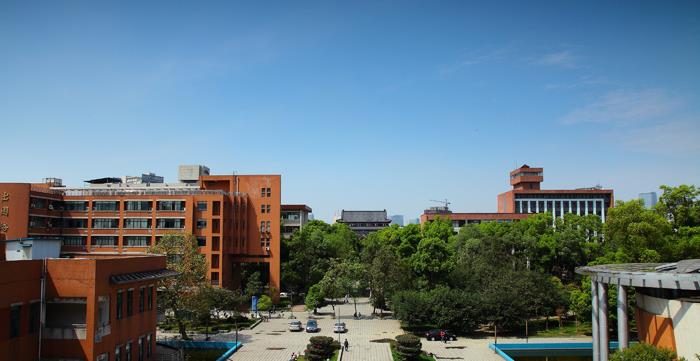 什么大学好点 9f8d2b6b17c644edbb55c7fdad1bc444.jpeg