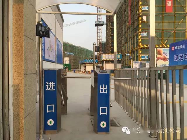 工地搞成这样,是要相亲啊!